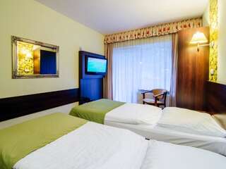 Апарт-отели Hotel Pod Szrenicą Шклярска-Поремба Двухместный номер с 1 кроватью или 2 отдельными кроватями-5
